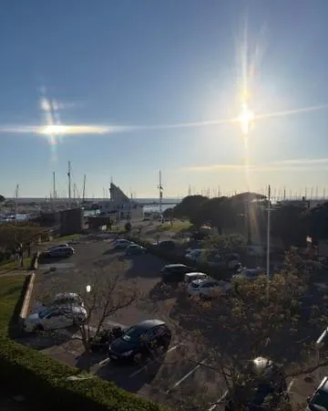 Lumineux Avec Terrasse, Vue Port, Port-camargue * Le Grau-du-Roi