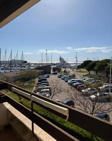 Lumineux Avec Terrasse, Vue Port, Port-camargue Le Grau-du-Roi