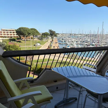 Lumineux Avec Terrasse, Vue Port, Port-camargue Daire Le Grau-du-Roi